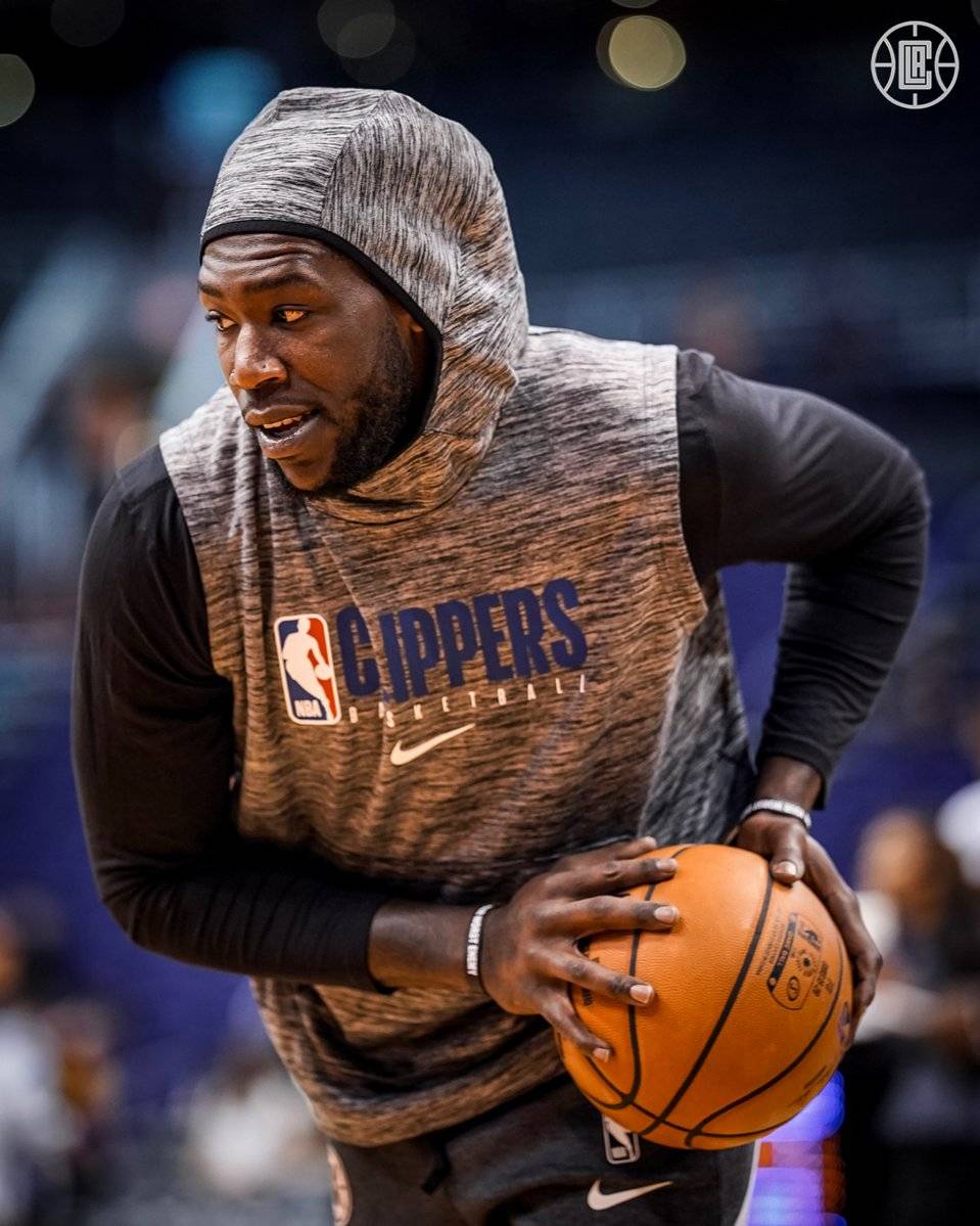 斜向身后球 斜向身后球