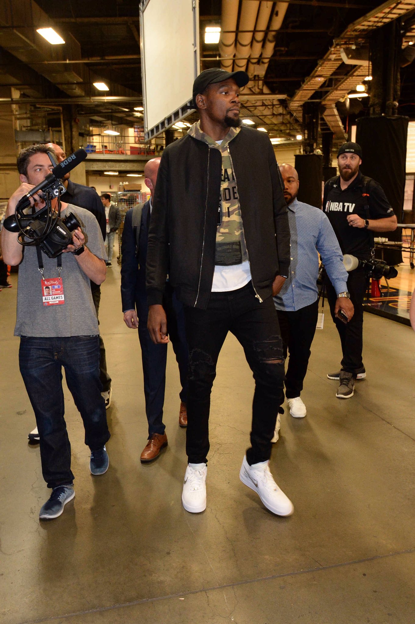 与弱侧倒挂 与弱侧倒挂